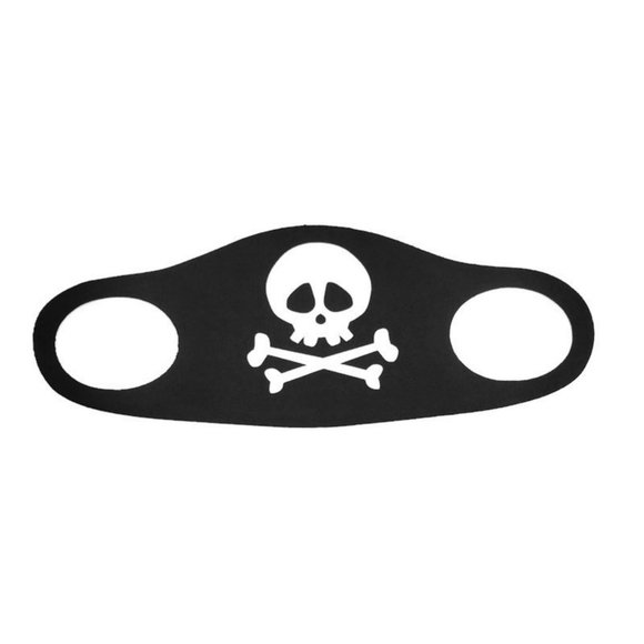 Fashion skull & crossbones reusable, breathable soft cloth face mask. - Picture 2 of 3